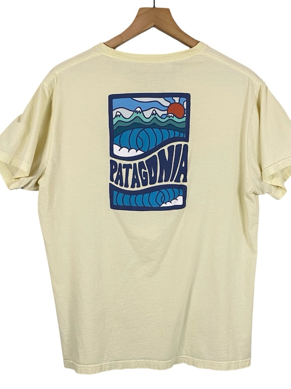 Patagonia Men's Cosmic Peaks Organic Cotton Short Sleeve Tee Light Yellow Size L